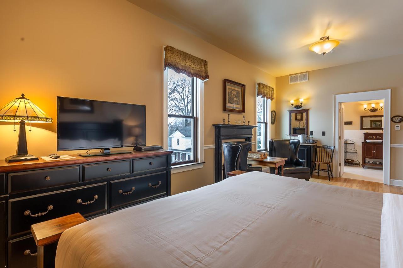 Steele Mansion Inn & Gathering Hub Painesville Exterior foto